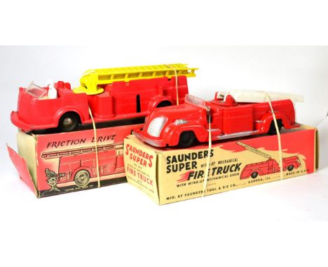Louis Marx Friction Fire Engine With Siren plastic with driver and three piece ladder (E-G box G-F) Saunders Super c/w Fire T
