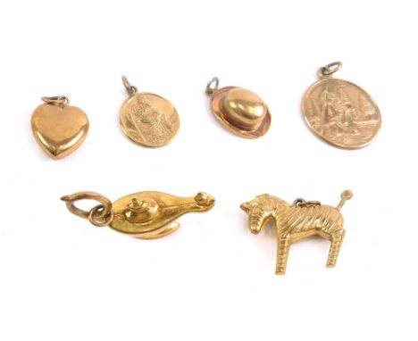 Various 9ct gold and other charms, oil lamp, 1cm high, etc., some pieces unmarked, 8.3g all in. (a quantity)