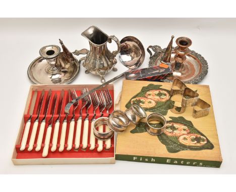 FOUR SILVER NAPKIN RINGS AND ASSORTED WHITE METAL, two pairs of silver napkin rings, all with very rubbed hallmarks, approxim
