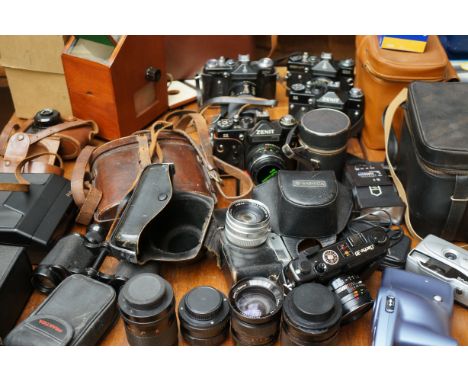 Collection of vintage cameras &amp; equipment to include 4x Zenit cameras, 2 x Washica, 2x Polaroid, Johnson Exactem contact 