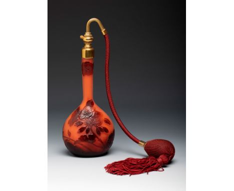 ÉMILE GALLÉ (Nancy, France, 1846 - 1904).Perfumer-atomizer, Art Nouveau, ca.1910.Cameo glass.Signed on the side.Provenance: S