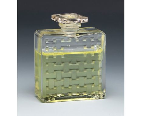 RENÉ LALIQUE (Ay, France, 1860 - Paris, 1945).Perfumery box model "Chypre" for Houbigant, ca. 1935.Moulded glass.Work reprodu