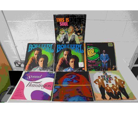 Vinyl - 16 UK / US pressings Soul albums including: Ike and Tina Turner - "River Deep Mountain High", original UK purple Lond