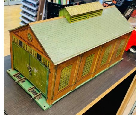 Hornby O Gauge Tinplate Double Track Engine Shed Building