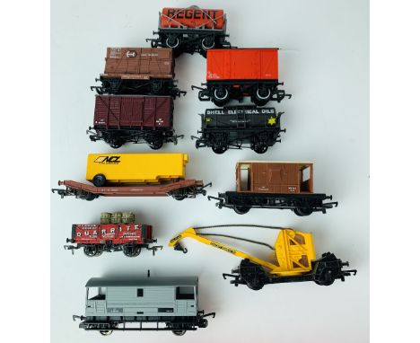10x OO Gauge Freight Wagons mostly Hornby &amp; Bachmann Unboxed