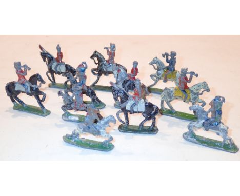Assorted vintage lead soldiers