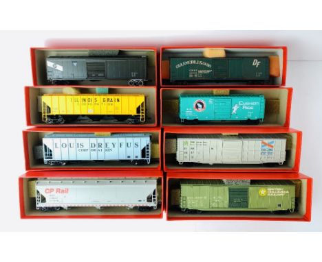 8x HO Scale US Assorted Freight Car Wagons - Fitted with Kadee Couplings All  with Storage Boxes !