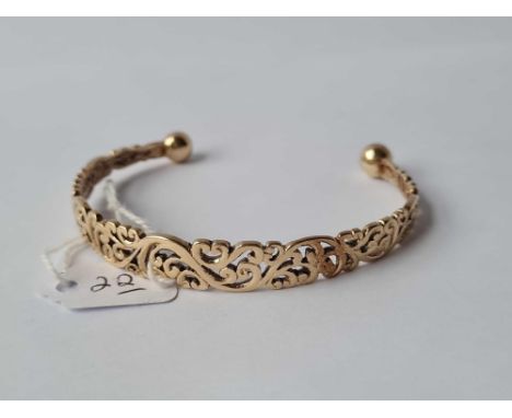 A 9CT PART TORQUE BANGLE 18.9g