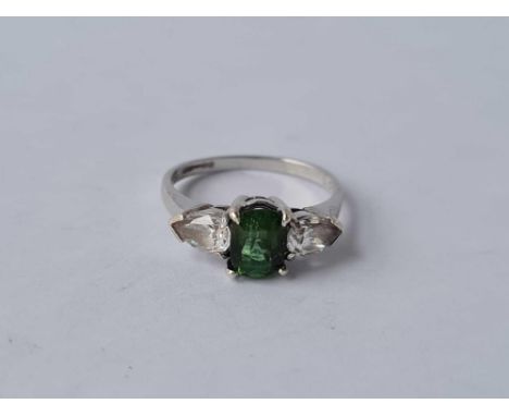 A 9ct white gold tourmaline ring size K 2.8g inc