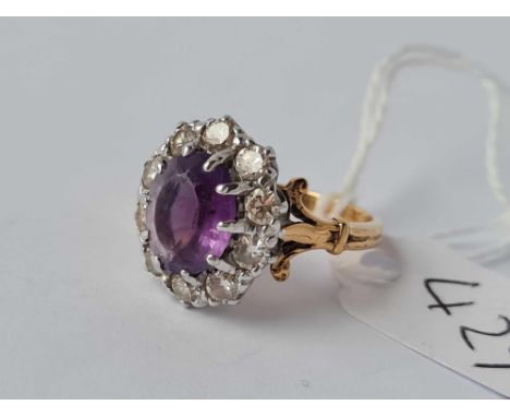 AN AMETHYST &amp; DIAMOND  18CT GOLD CLUSTER ring size K 5.8g inc