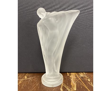 ART DECO STYLE FROSTED GLASS FIGURE OF A LADY 20.5CMS (H) APPROX