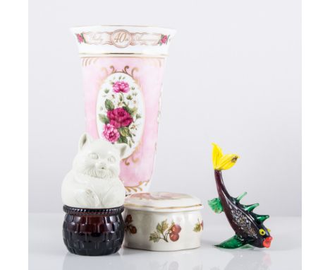 Dutch Gema Flying Ducks, Carltonware, Coalport, Wedgwood decorative wares.