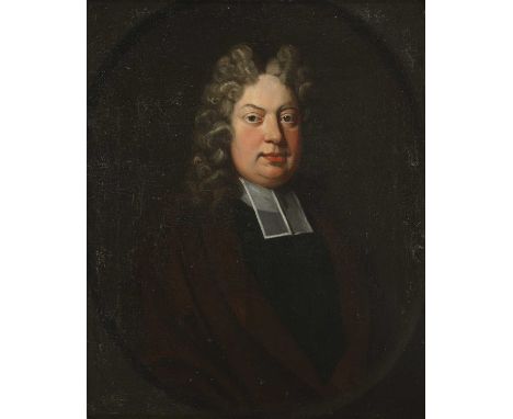 English School, circa 1700 PORTRAIT OF A GENTLEMAN, HALF LENGTH, IN A BROWN CLOAK Oil on canvas, painted oval 76 x 63cm