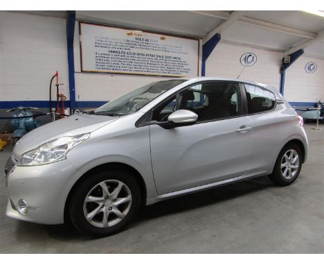 Make &amp; Model: Peugeot 208 Active 3drDate of Reg: PY62 EHCColour: Silvercc: 1199MoT: 18-09-2022Fuel Type: PETROLMileage: 1