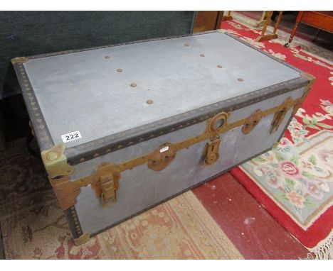 Cabin trunk