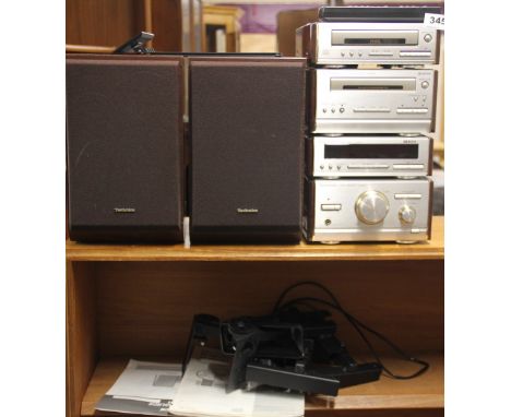 A vintage Technics SC-HD501 compact disc Hi-Fi system.