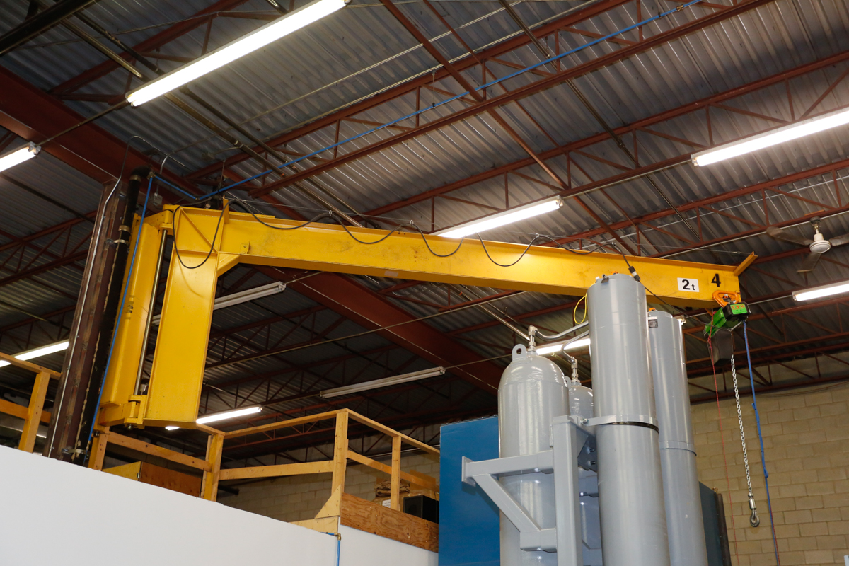 HERCULES 2 TON 21' JIB W/ RWM 2000 KG CAP. ELECTRIC HOIST W/ PENDANT