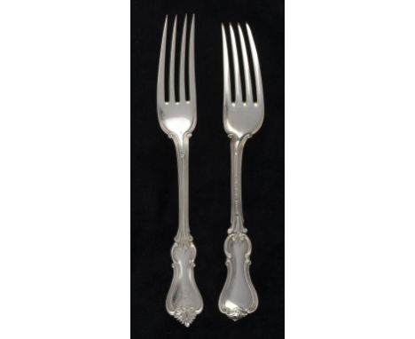 A SET OF TWELVE VICTORIAN SILVER TABLE FORKS Albert pattern, thread heel, by Chawner & Co, London, six 1862, six 1871, 38ozs 
