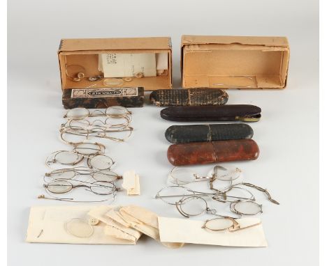 Large lot of antique glasses.&nbsp;First half 20th century.&nbsp;Dimensions: 9 - 15 cm.&nbsp;In fair/good condition.