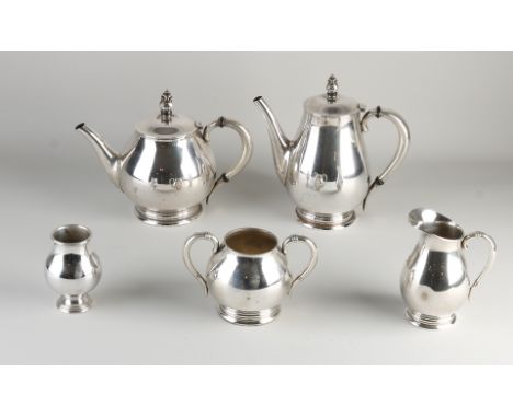 Beautiful silver coffee service, 925/000, 5 pieces, marked Royal Danish USA, with a coffee pot, tea pot, milk jug, sugar bowl