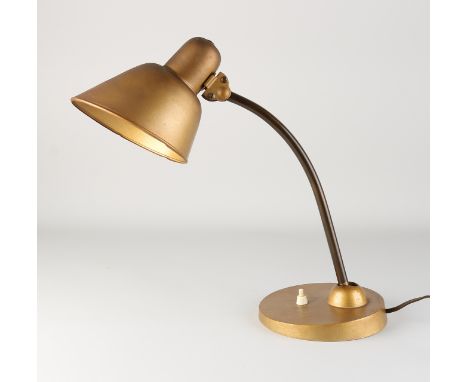 Desk lamp in Bauhaus style.&nbsp;Brass with cast iron.&nbsp;20th century.&nbsp;Dimensions: 42 cm.&nbsp;In good condition.
