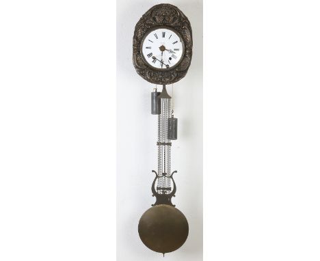 Antique 19th century French Comtoise clock with alarm function and harp pendulum.&nbsp;Dimensions: 42 x 33 x 16 cm.&nbsp;In g