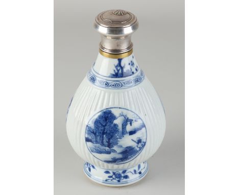 Chinese porcelain tea caddy with finely decorated wings decor and silver cap.&nbsp;Dimensions: H 20 x Ø 11 cm.&nbsp;In fair/g