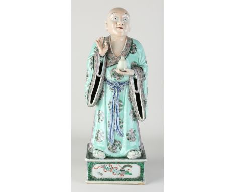 Chinese porcelain statue with the Verte family, phoenix and valuables decor.&nbsp;Finger is missing.&nbsp;Dimensions: H 48 cm