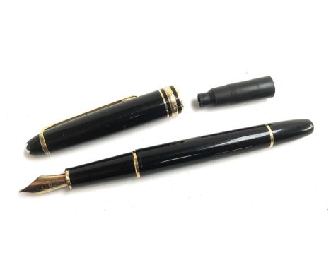 A Montblanc Meisterstuck fountain pen with 14ct gold nib 