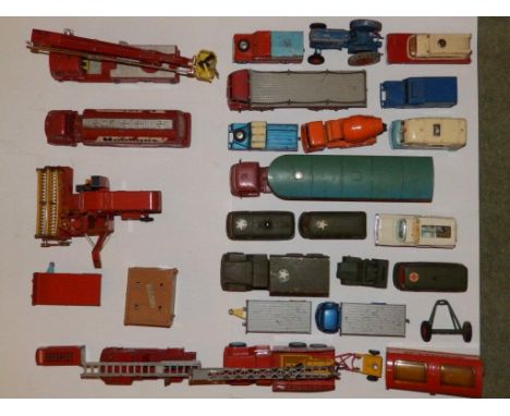 Four Corgi Chipperfield Circus vehicles, two fire engines and 13 other Corgi vehicles (19) 