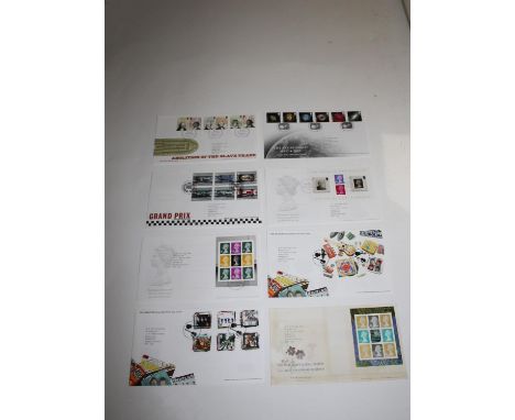 FIRST DAY COVERS a large qty of approx 480 mostly modern First Day Covers, including Sounds of Britain 2006, Victoria Cross 2