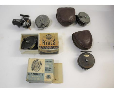 FISHING REELS including a boxed K P Morritt Intrepid Fly Reel, boxed J W Young Beaudex reel, Daiwa 7290c reel, Gladding Intre