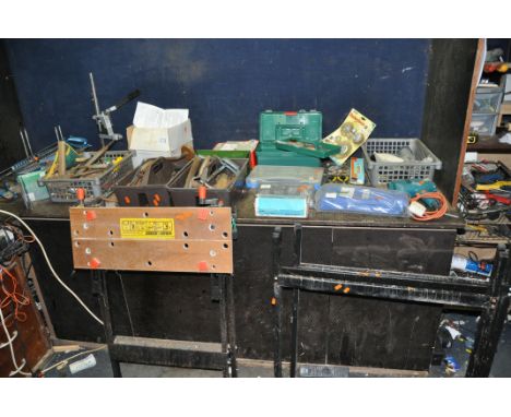 A COLLECTION OF HAND TOOLS AND HARDWARE including a Record 220 block plane in box, a box containing two Easilife bug zappers,