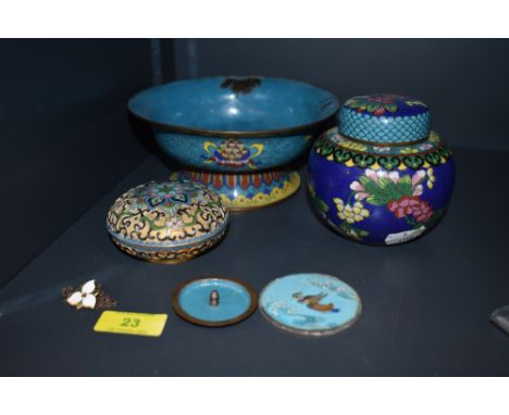A selection of vintage cloisonné items, to include footed bowl, ginger jar, trinket box and similar.