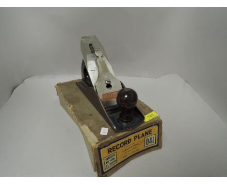 A vintage Record 4 1/2 smoothing plane with box
