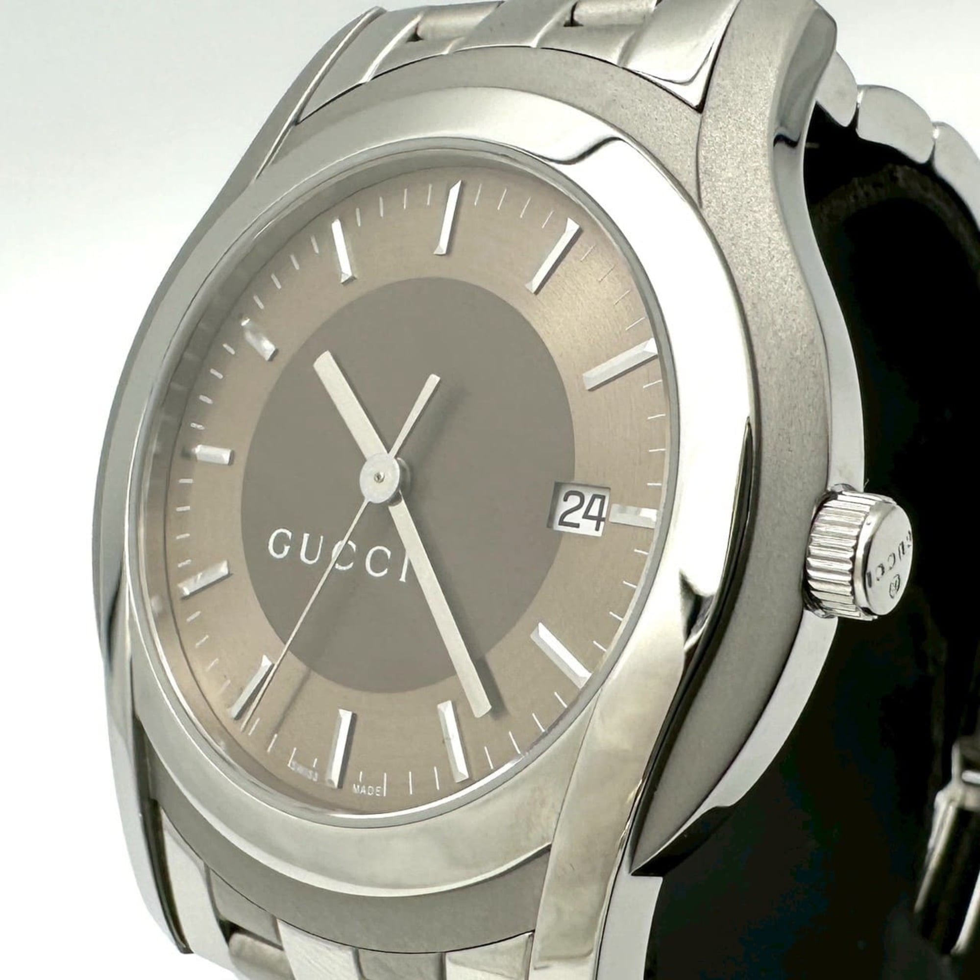 GUCCI G-Class Watch YA055215/5500XL with Date, Extra Links, Stainless Steel Quartz Movement, Brown,