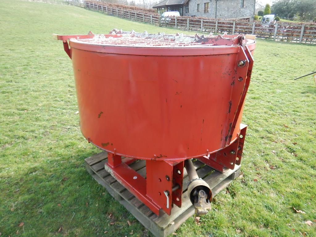 2006 Heido mounted pto driven cement pan mixer