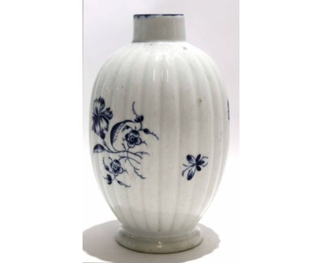 18th century Worcester tea canister, the reeded body decorated with flowers and insects, 14cm high 