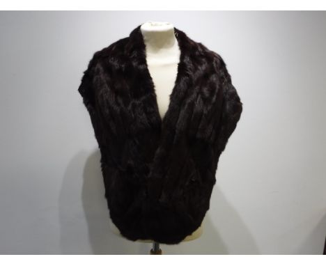 A VINTAGE FUR STOLE, circa 1940