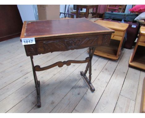  Sale Item:    LEATHER TOP SIDE TABLE (AF)   Vat Status:   No Vat   Buyers Premium:  This lot is subject to a Buyers Premium 