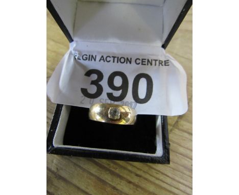  Sale Item:    9 CT GOLD STONE SET RING   Vat Status:   No Vat   Buyers Premium:  This lot is subject to a Buyers Premium of 