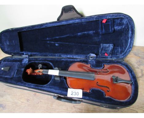  Sale Item:    CASED 3/4 VIOLIN & BOW (AF)   Vat Status:   No Vat   Buyers Premium:  This lot is subject to a Buyers Premium 