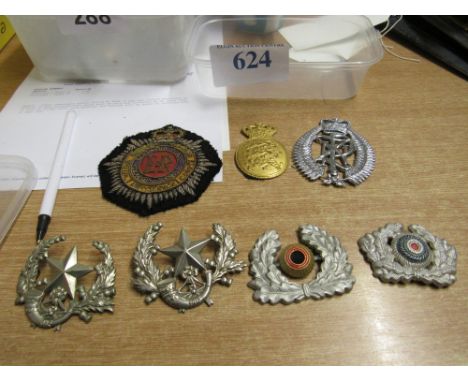  Sale Item:    BOX BADGES   Vat Status:   No Vat   Buyers Premium:  This lot is subject to a Buyers Premium of 15% + Vat @ 20