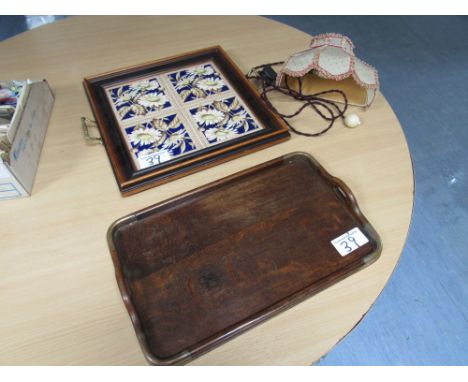  Sale Item:    2 TRAYS & LIGHT (AF)   Vat Status:   No Vat   Buyers Premium:  This lot is subject to a Buyers Premium of 15% 