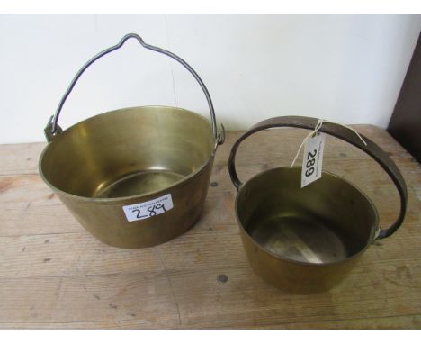  Sale Item:    HEAVY BRASS TOFFEE & BERRY PANS   Vat Status:   No Vat   Buyers Premium:  This lot is subject to a Buyers Prem