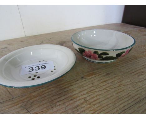  Sale Item:    WEMYSS SOAP DISH WITH LINER (AF)   Vat Status:   No Vat   Buyers Premium:  This lot is subject to a Buyers Pre