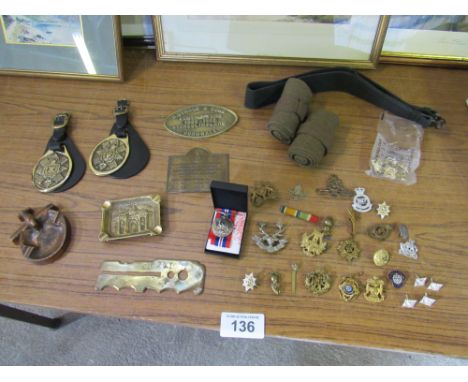  Sale Item:    BOX MEDAL & TRENCH ART   Vat Status:   No Vat   Buyers Premium:  This lot is subject to a Buyers Premium of 15