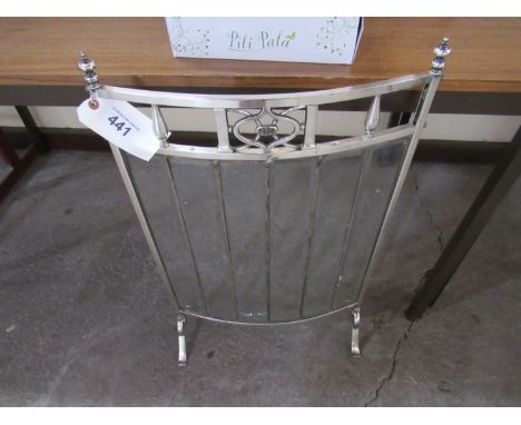  Sale Item:    ART DECO FIRE SCREEN (AF)   Vat Status:   No Vat   Buyers Premium:  This lot is subject to a Buyers Premium of