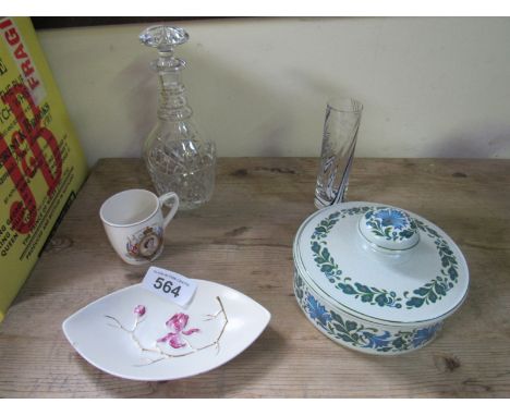  Sale Item:    BOX ASSORTED CHINA & GLASS WARE (AF)  Vat Status:   No Vat   Buyers Premium:  This lot is subject to a Buyers 