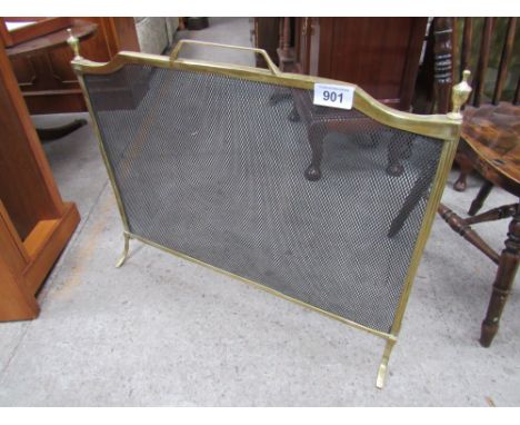  Sale Item:    BRASS FIRE GUARD 32" X 24"   Vat Status:   No Vat   Buyers Premium:  This lot is subject to a Buyers Premium o
